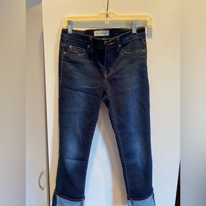 henry and belle jeans. Cropped, dark wash